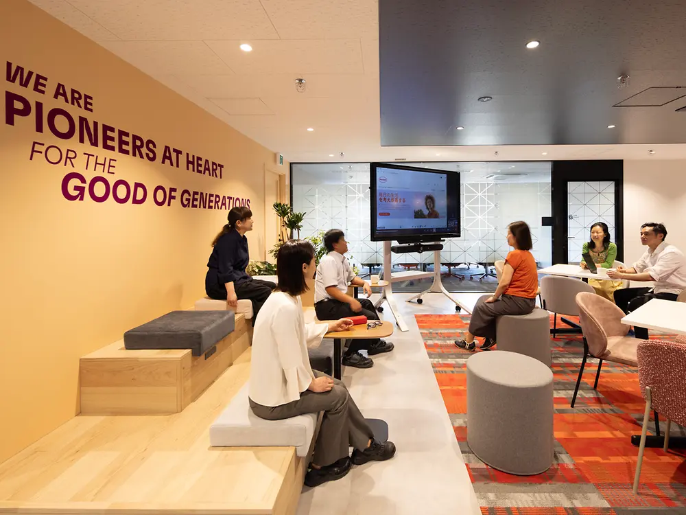 Collegues at the Henkel offices in Osaka, Japan